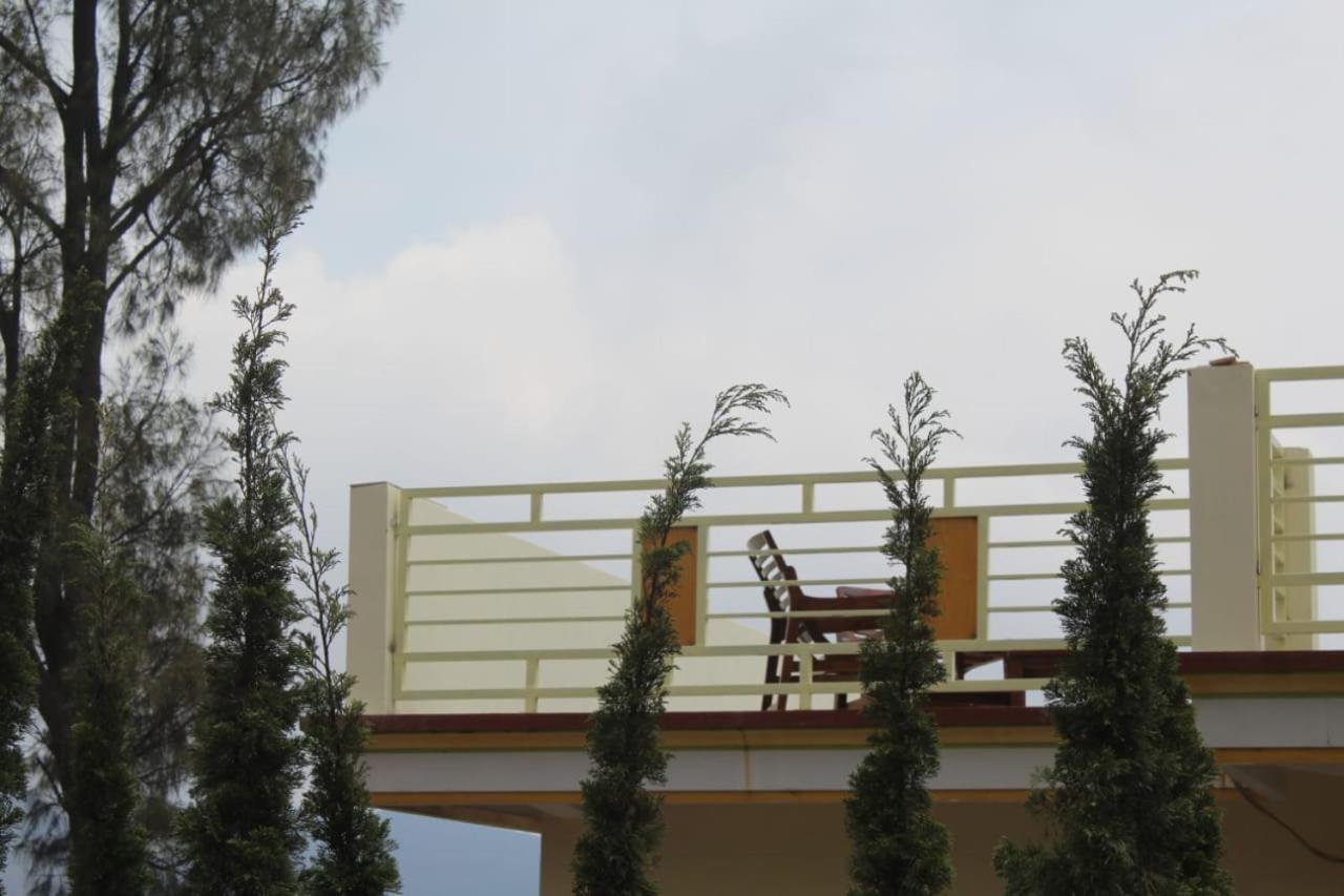 Bromo Otix Guest House Exterior foto