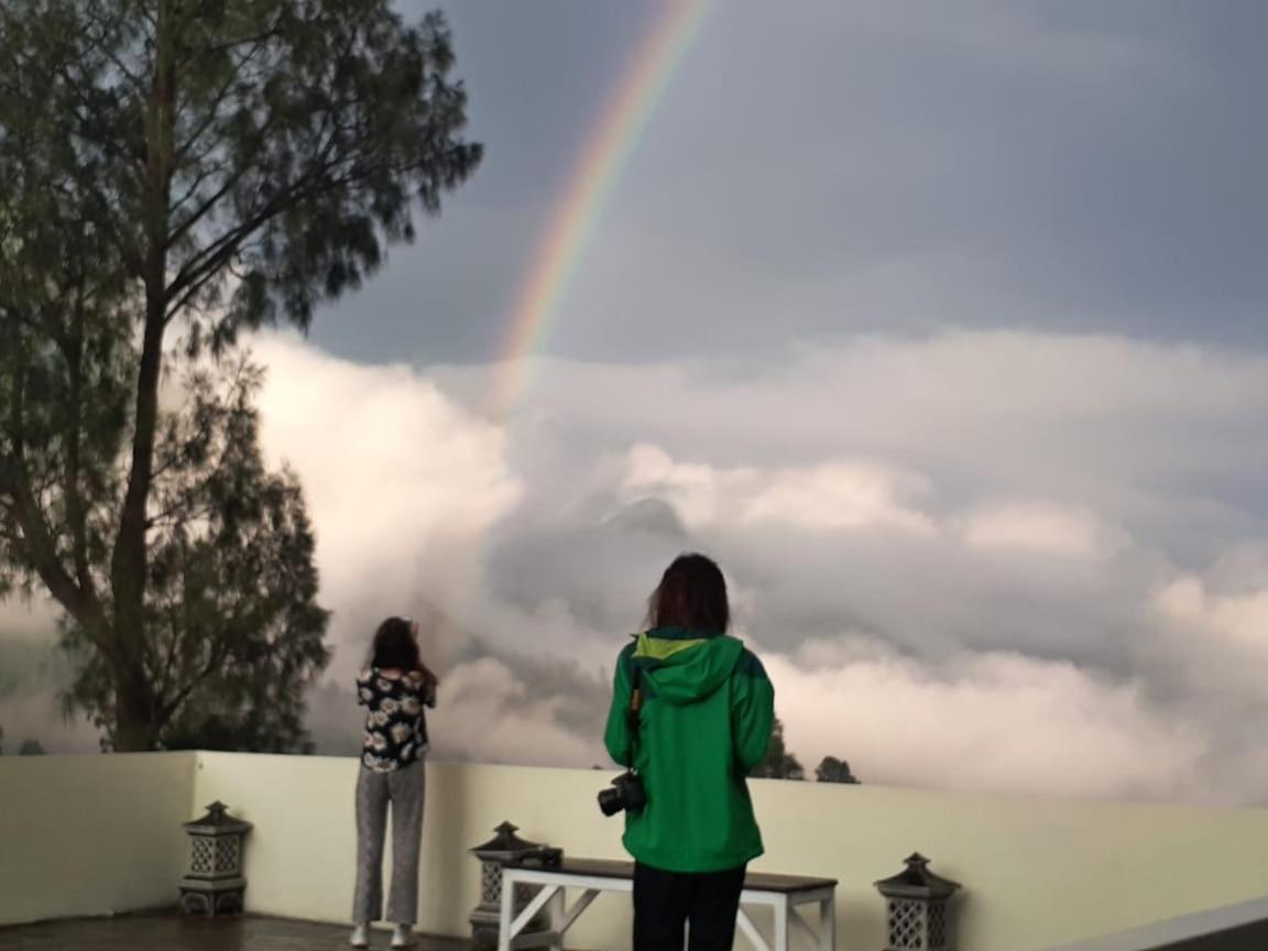 Bromo Otix Guest House Exterior foto